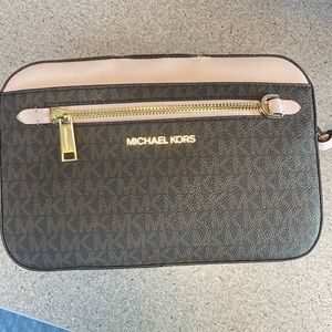 Michael Kors Crossbody